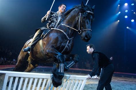 familie knie vermögen|100 Jahre Circus Knie: Ein Blick in die Geschichte。